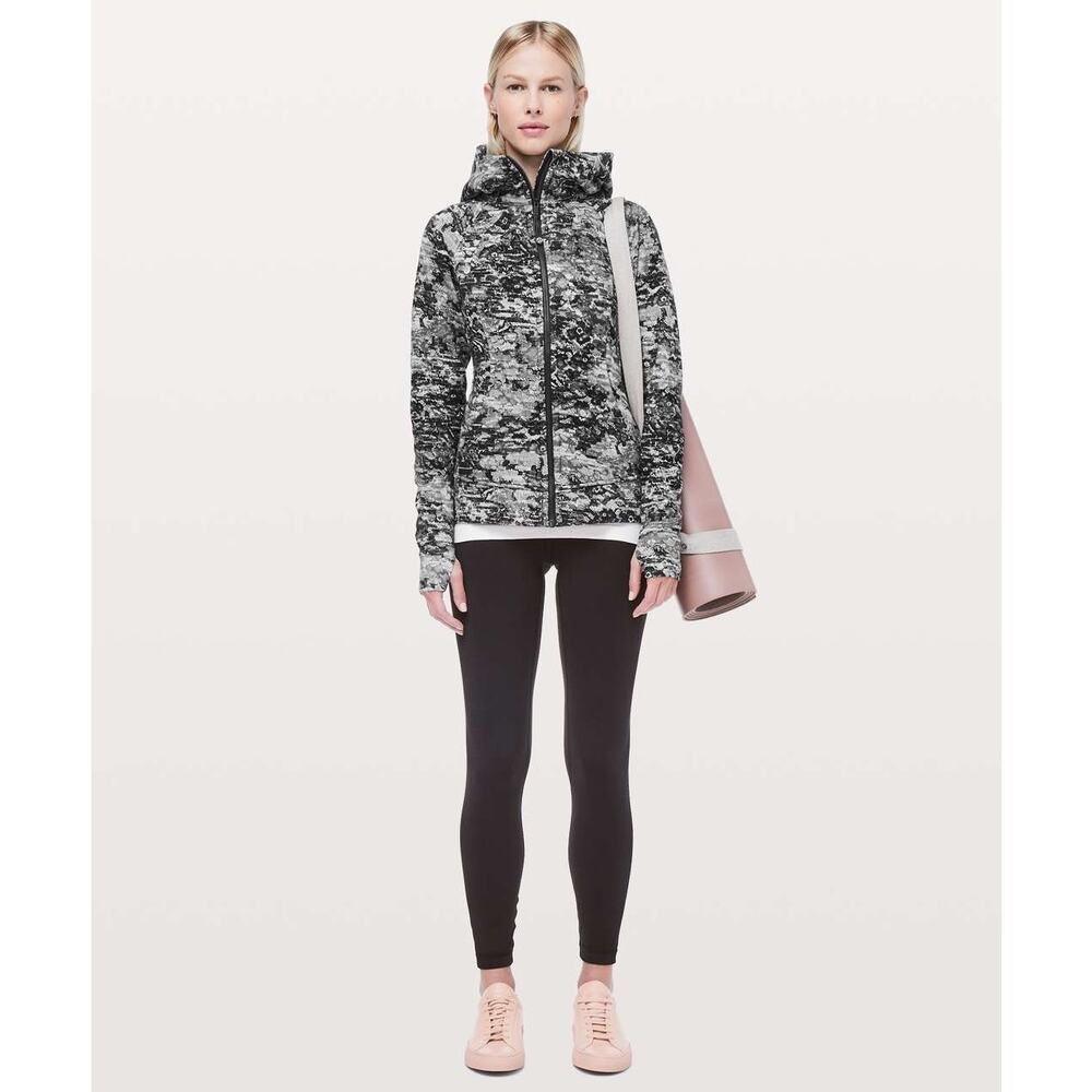 Rare Lululemon Scuba Hoodie Cotton Fleece
Masked Lace Starlight Black Size 2 - Picture 3 of 10